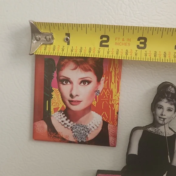 Audrey Hepburn Magnet Set - Picture 4 of 6